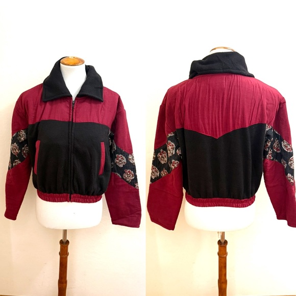 Stylish Black and Red Women's Jacket - Picture 2 of 3